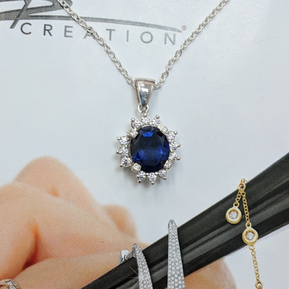 Sterling silver chain whit pendent